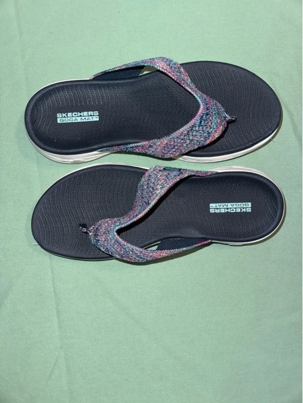 Skechers Goga flip flops